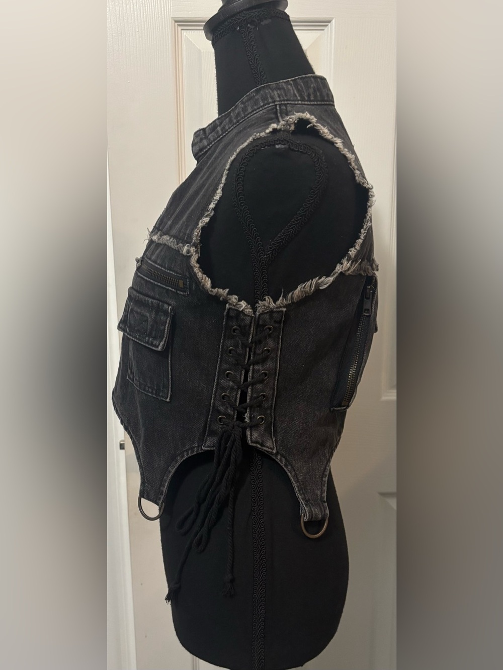 NWT Dolls Kill / Darker Wavs Downbeat Distressed Vest - Picture 3 of 6